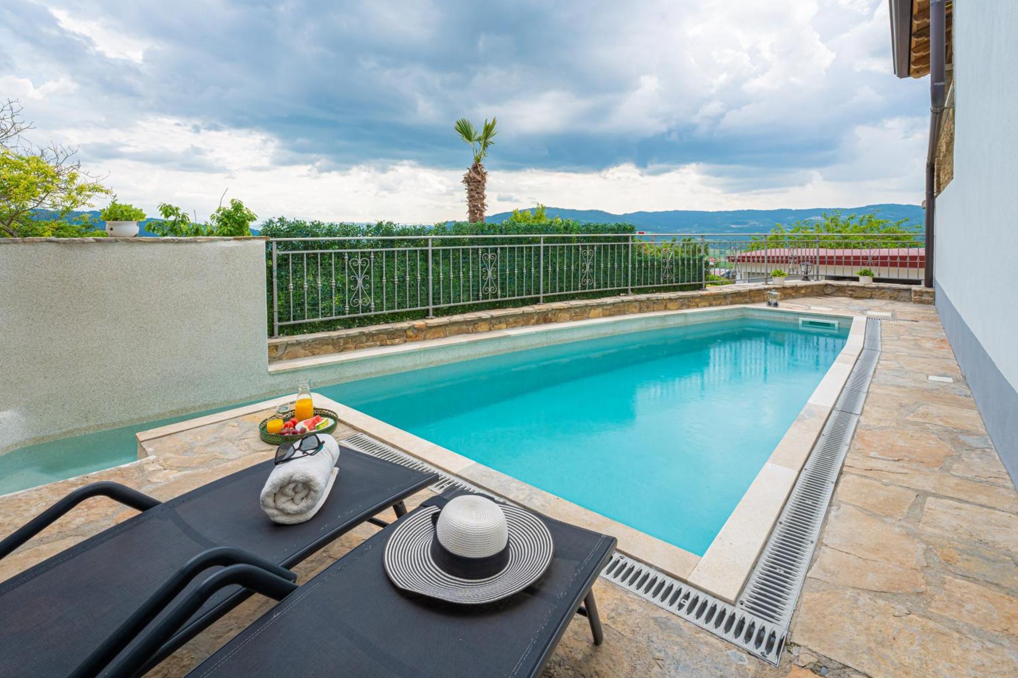 Holiday Home Belveder Motovun With Heated Pool Livade Exterior foto